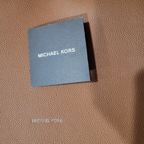 Michael Kors - Mason Explorer Messenger Bag - Picture 7 of 7